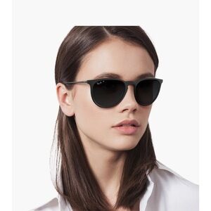Ray-ban “Erica” sunglasses black frame classic